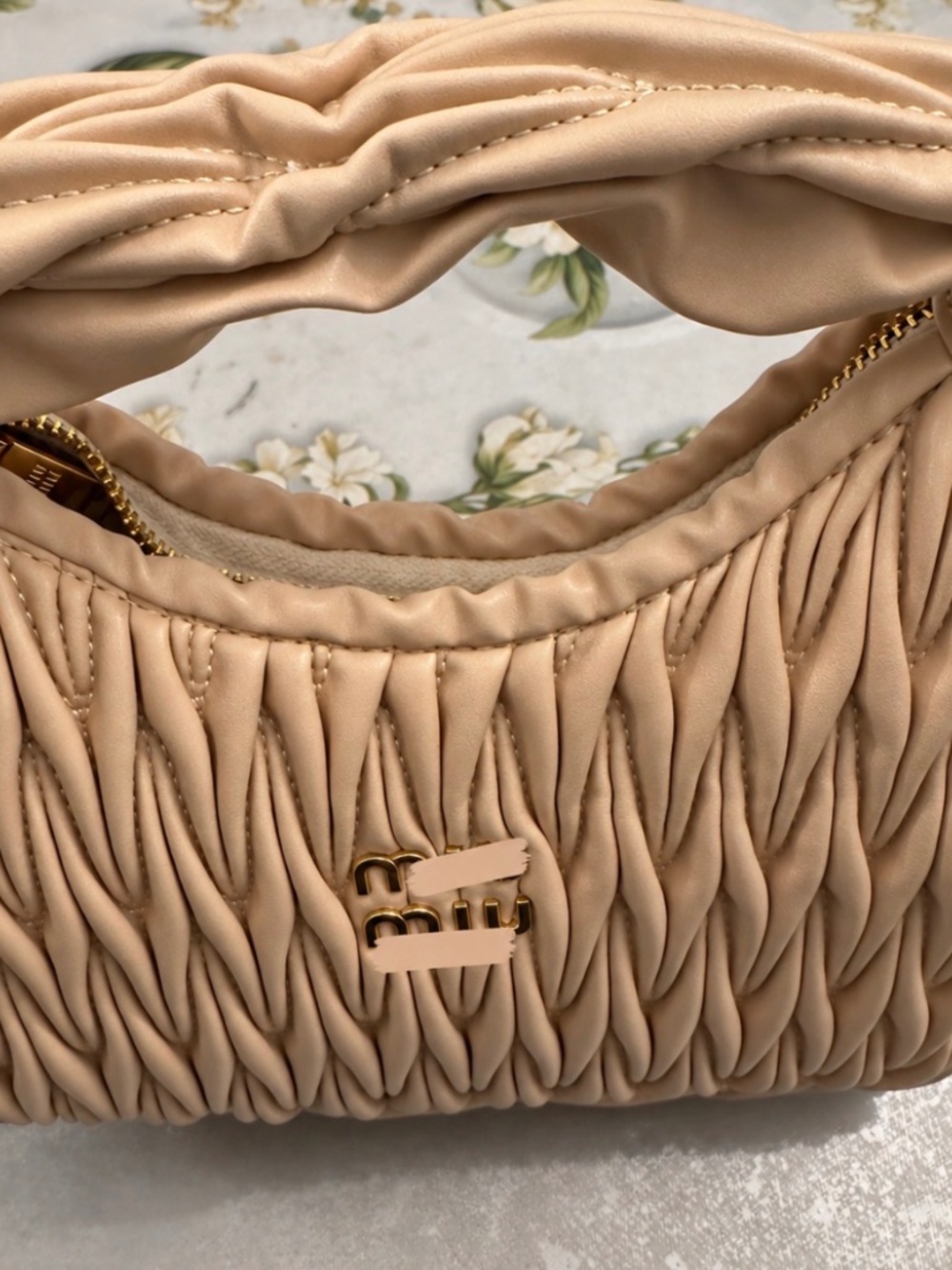 Designer Elegant Beige Ruched Shoulder, crossbody Bag Leather, Gold-Tone Details